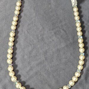 Genuine Swarovski Simulated Pearl & Crystal 19" Necklace NWT and Box!